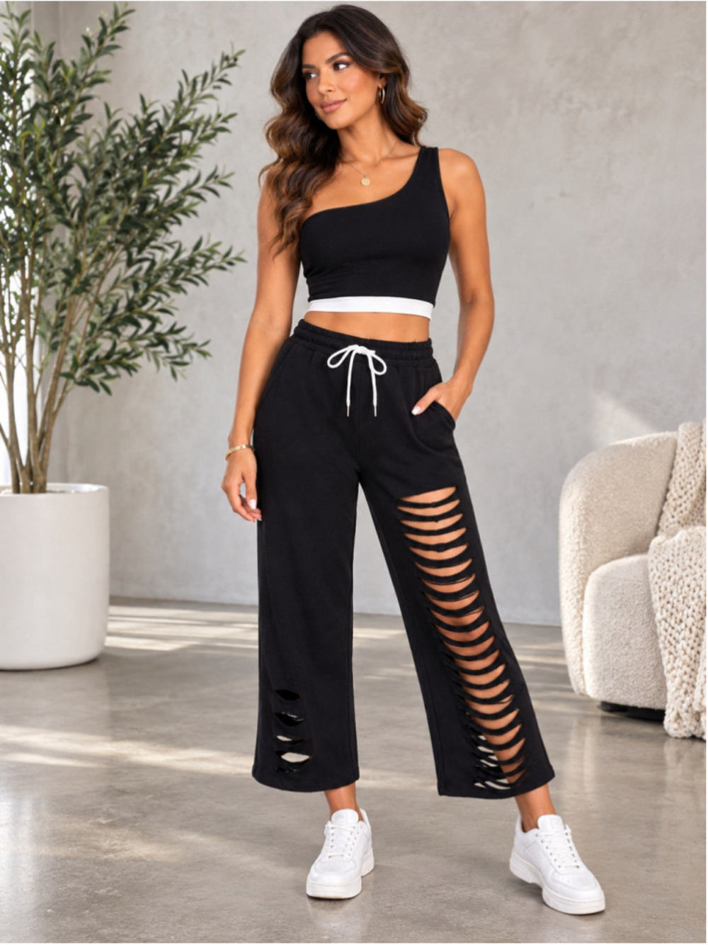 TOV Holy Los Angeles Black Distressed Cropped Sweatpants – Size M